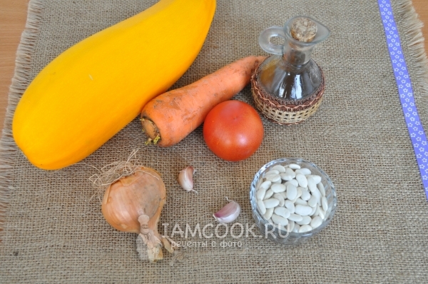 Bahan-bahan untuk kacang putih dengan sayur-sayuran untuk hiasan