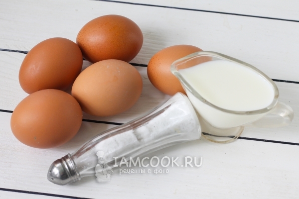 Bahan-bahan untuk omelet protein diet untuk mengukus dalam multivariate