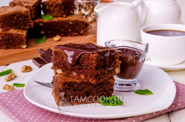 Gambar brownies coklat dengan kacang