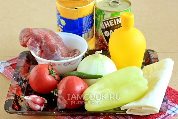 Ingrediente pentru burrito de casa cu carne de vita