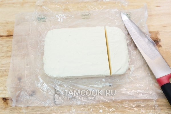 Foto de sobremesa de queijo cottage e morango com gelatina