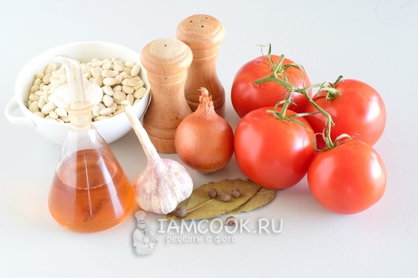 Pomidorų sultyse naudojamos pupelės žiemai