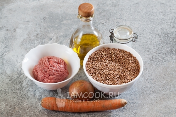Ingrediente pentru hrișcă cu carne tocată în tigaie