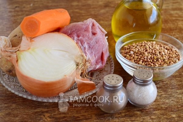 Ingredientes para sopa de trigo sarraceno com carne