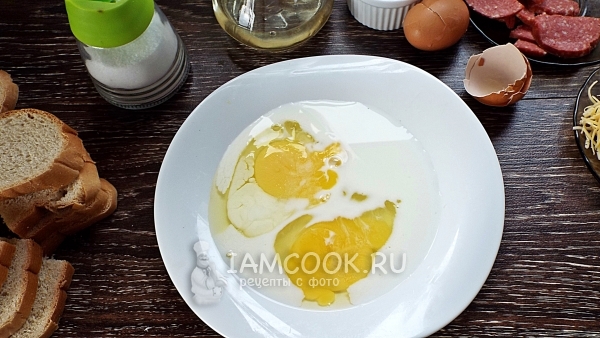 Połącz jajka i mleko