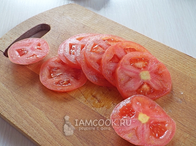 Potong tomato itu