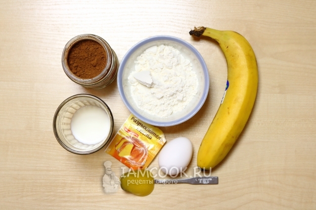 Bahan-bahan untuk goreng dari pisang dan telur dengan tepung