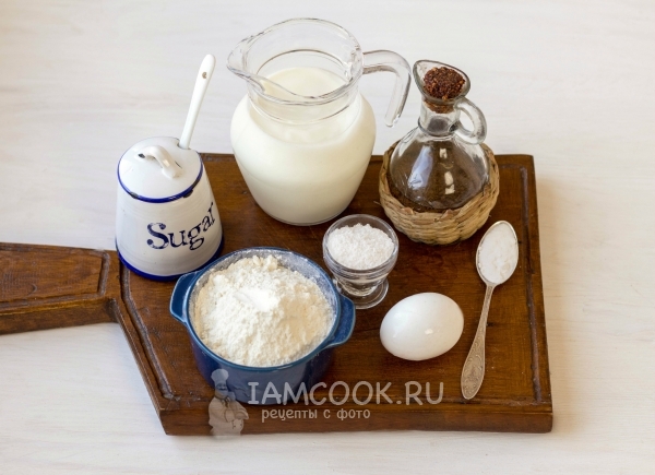 Ingredienser til deilige overdådige pannekaker på yoghurt