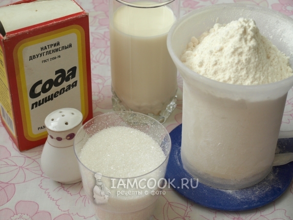 Ingrediente pentru clătite cu lapte fără ouă și drojdie