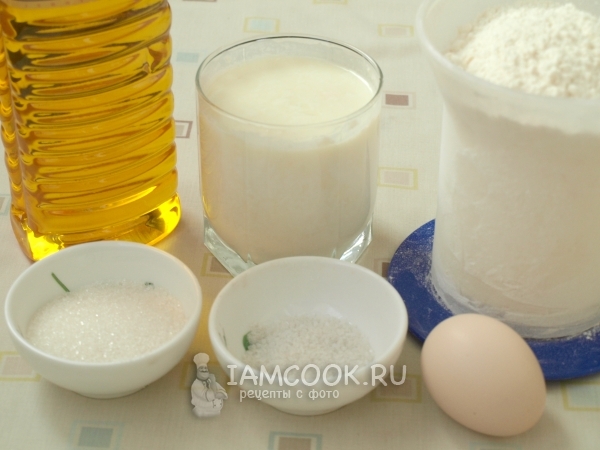 Ingrediënten voor weelderige (dikke) pannenkoeken op zure melk