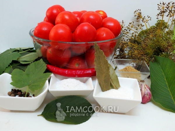 Ingredienser for syltet tomater i bokser som cask