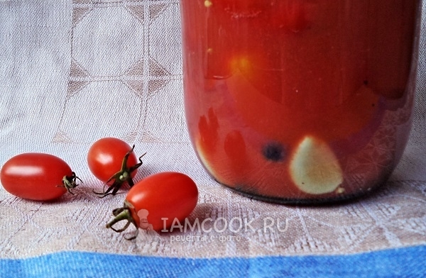 Pomidorų pomidorų sultys žiemai