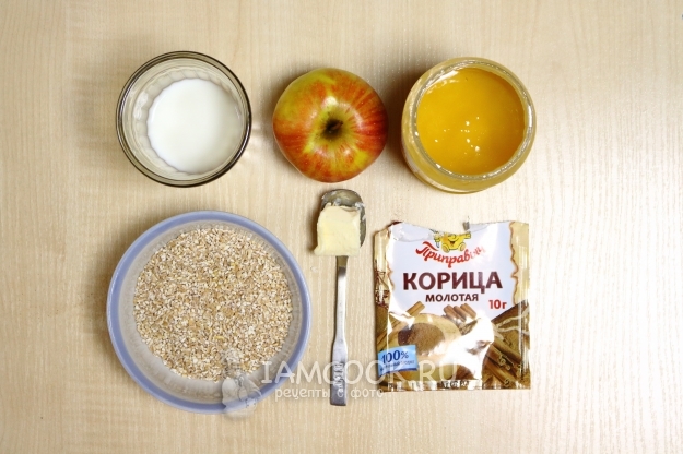 Ingredientes para mingau de trigo com maçãs