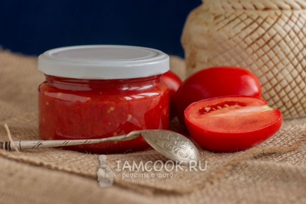 Resipi untuk tomato puri untuk musim sejuk