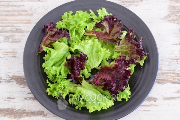 Basuh daun salad