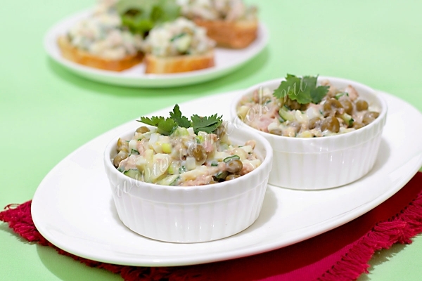 Recept voor salade met tonijn en groene erwten