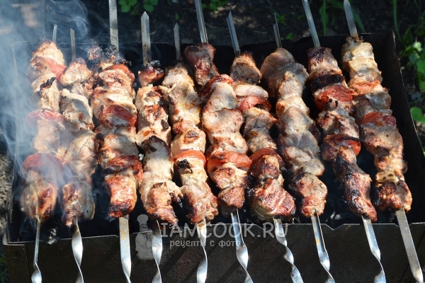 สูตรสำหรับ shish kebab จากเนื้อสันนอกหมู
