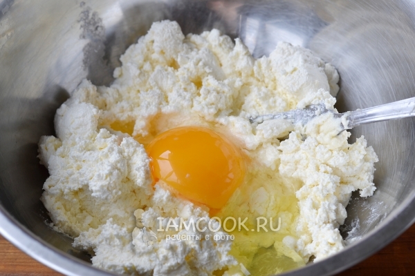 Pandu ke dalam keju keju telur