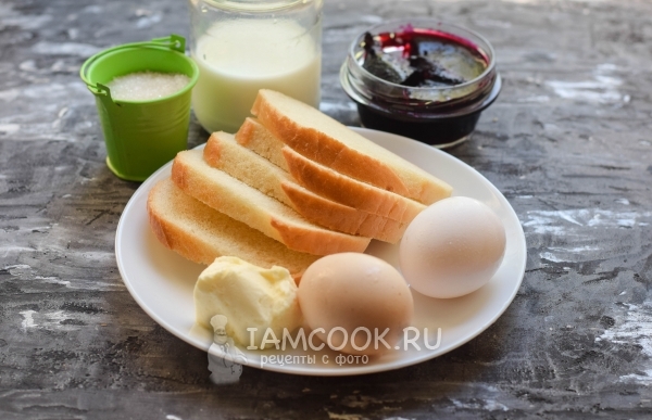 Bahan-bahan untuk toast manis dari roti dengan susu dan telur
