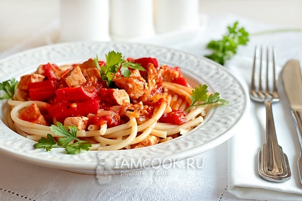 Resipi spageti dengan ayam dalam sos tomato
