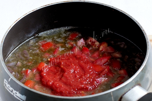 Tomato rebus dengan daging
