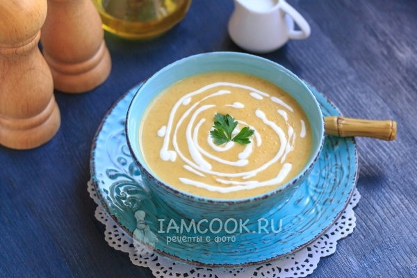 Fotografia de piure de supa din dovlecei cu branza topita