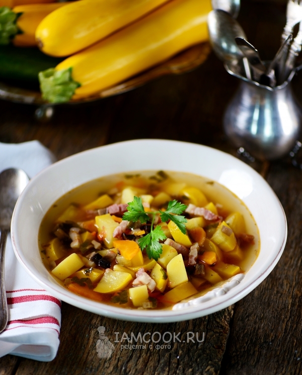 Resipi sup dengan zucchini dan kentang