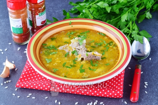 Fotografie de supa cu orez, cartofi si carne