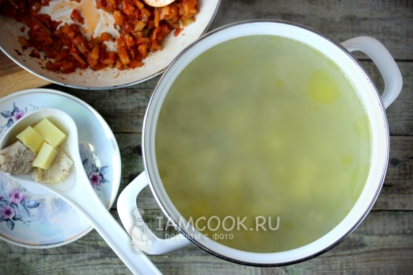 Rebus kentang dalam sup