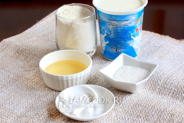 Ingrediente pentru aluat pentru prăjituri de iaurt fără drojdie