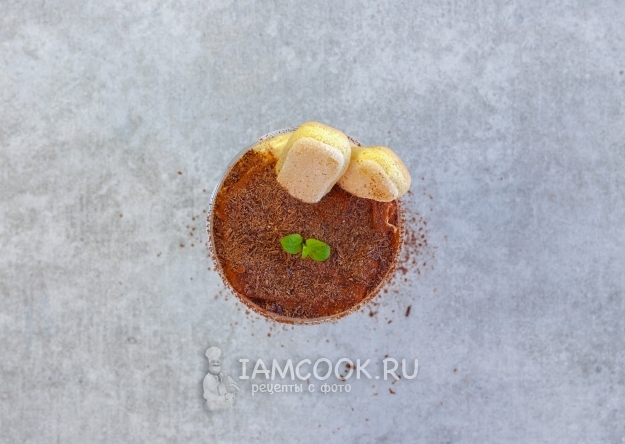 Foto tiramisu met crème zonder mascarpone thuis