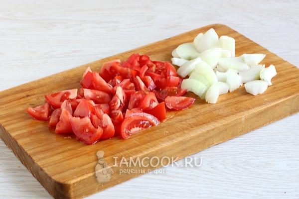 Potong bawang dan tomato