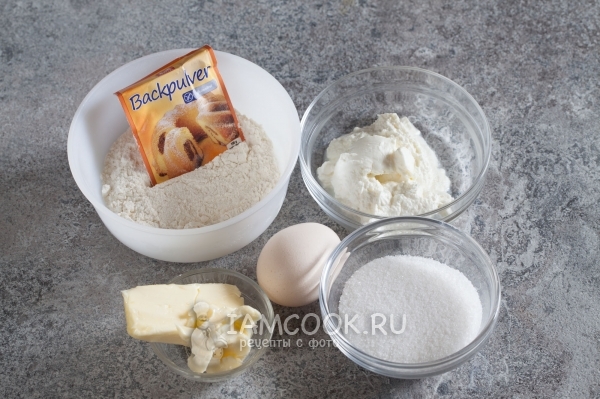 Bahan-bahan untuk pastri keju kotej