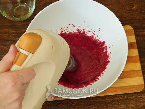 Bata o purê de cereja com proteína