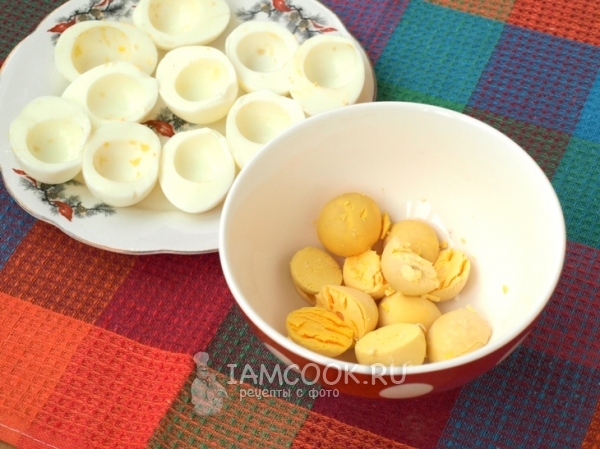 Żółtka jaj i białka