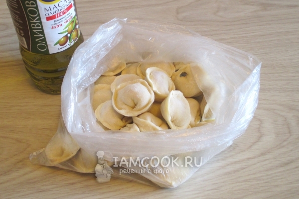 Ingredienser til dumplings i stekepanne