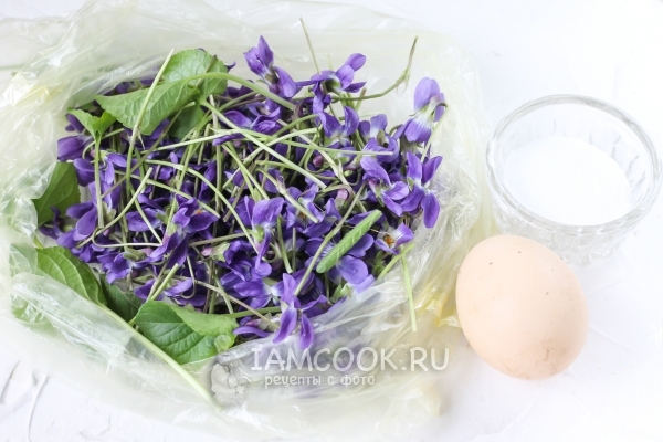 Ingredientes para Violetas Cristalizadas
