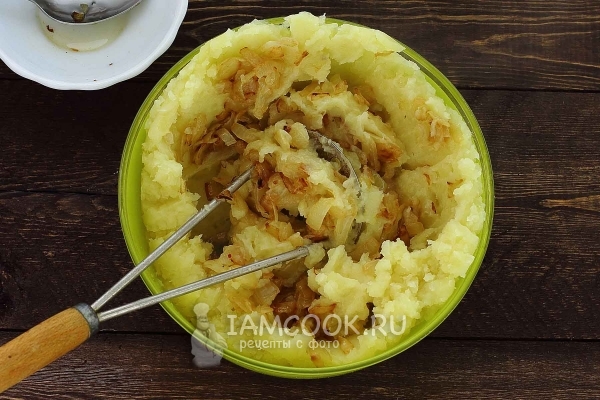 Campurkan kentang dengan bawang
