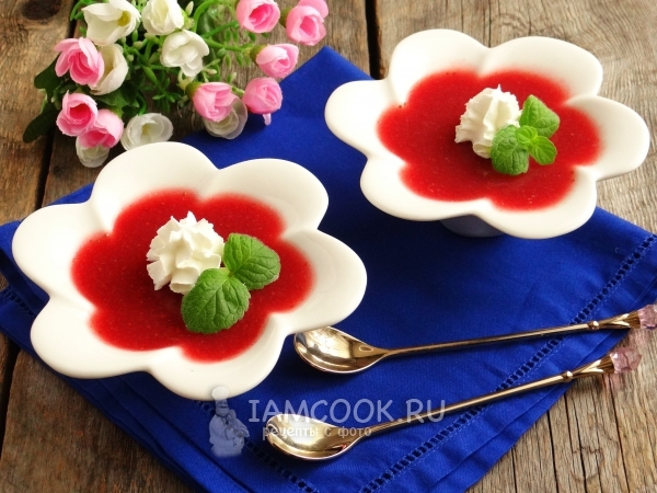 Resipi untuk jeli dari strawberi beku dengan gelatin